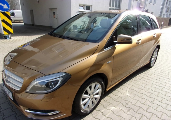 Mercedes-Benz Klasa B cena 47900 przebieg: 139000, rok produkcji 2012 z Warszawa małe 232